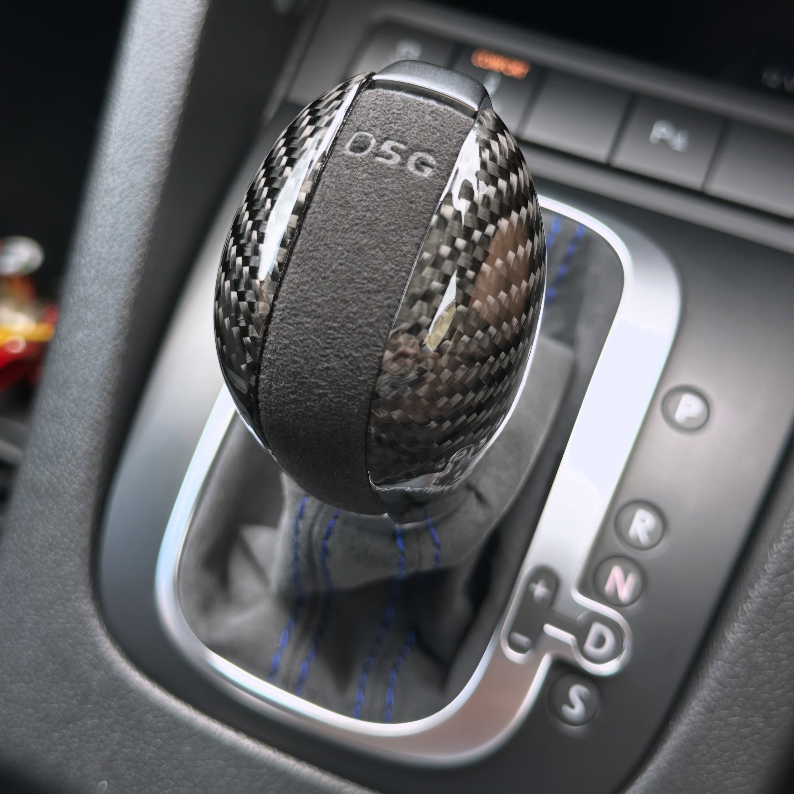 VW Carbon Fibre & Alcantara DSG Knob/Gaiter Sets